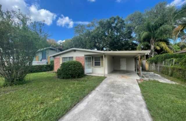 Move in Ready! Modern Style, Renovated 3 bed 1 bath House $1995!!! Hurry make this cozy place your Home!! photos photos