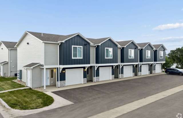 Windmill Flats Townhomes - Up to 3 Months Free! Gallery 1
