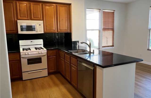 223 Tall Oak Gallery 3