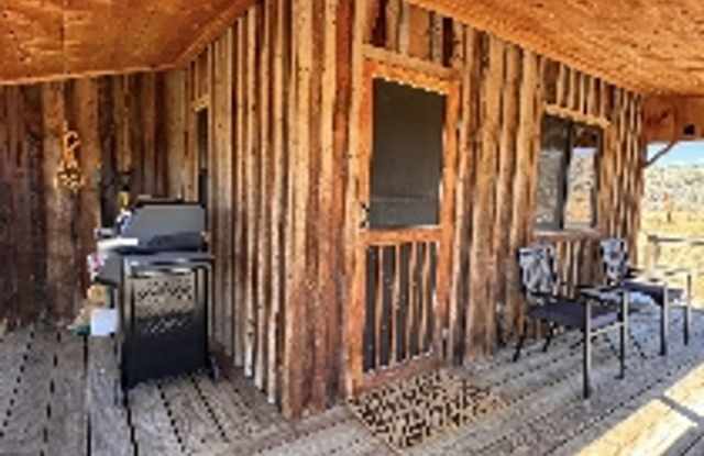 1 Bedroom/1 Bathroom - All Utilities Included(Propane, Direct TV, Electric, Internet) Gallery 3