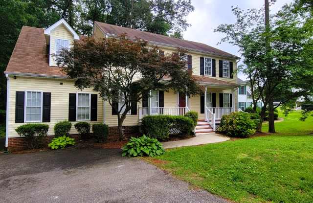 Large traditional colonial in Chester with huge den converted from garage. Gallery 3