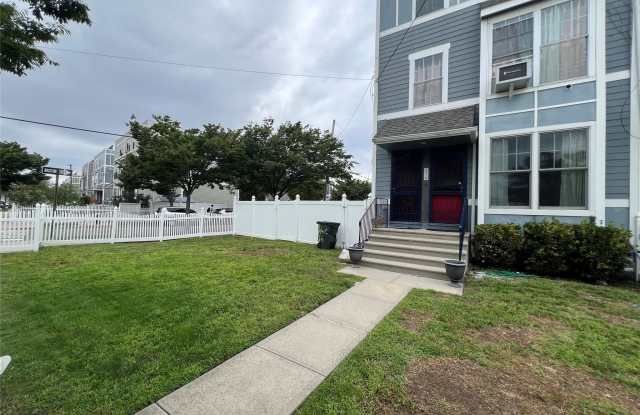 42-16 Rockaway Beach Boulevard Gallery 1