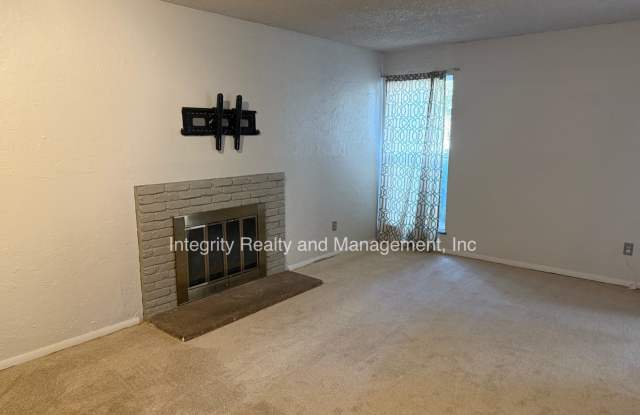 1 Bed/ 1 Bath, 711 Sqft - 9757 E Peakview Ave Unit B03 Englewood, CO 80111 Gallery 4