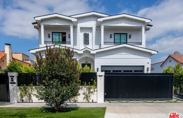 418 N Poinsettia Pl Gallery 2
