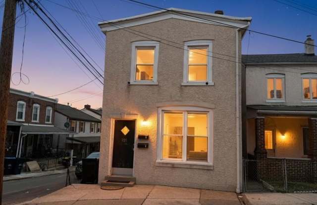 731 E 4TH STREET photos photos