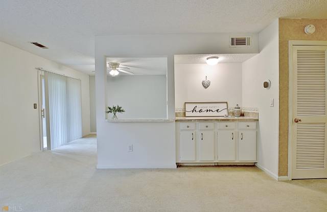 72 Cobblestone Creek Gallery 4