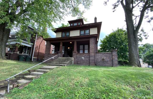 137 E Frambes Ave - 137 Frambes Avenue, Columbus, OH 43201