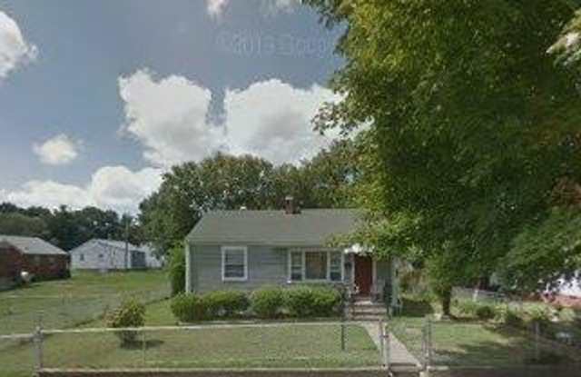 Beautifully Renovated 2-Bedroom Home with Fenced Backyard – 1507 Pollock Street Gallery 1
