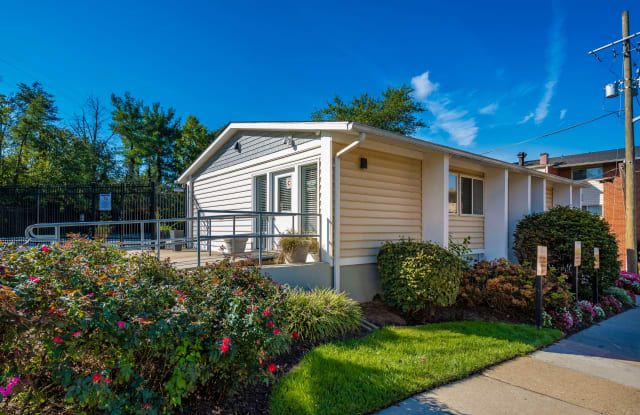 Hilltop Apartments Gallery 3