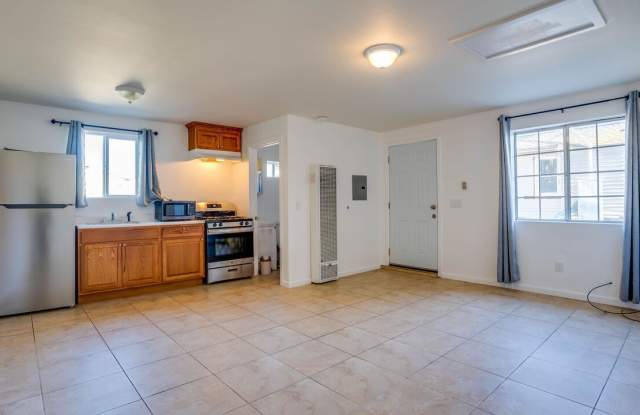 1478 W 29th St photos photos