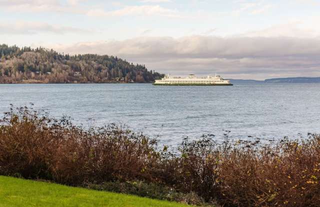 Kingston Low Bank Waterfront photos photos