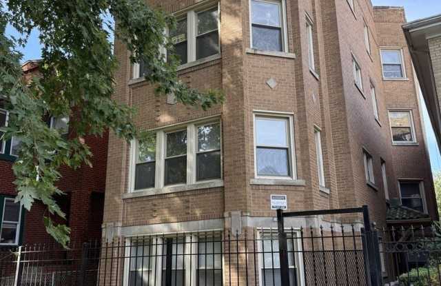 4950 N Albany Avenue Gallery 1