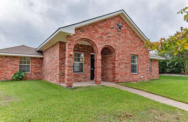 1412 Ross Lane - 1412 Ross Lane, Seagoville, TX 75159