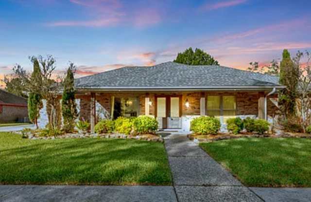 320 S Philo Dr Gallery 1