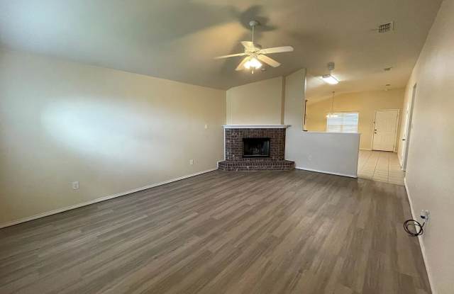 3 Bedroom 2 Bathroom house in Southwest Lubbock photos photos