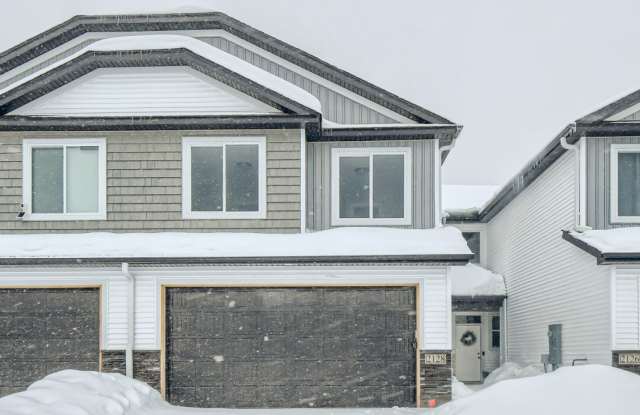 Stunning Townhome - 2128 Cleveland Lane South, Cambridge, MN 55008 Stunning Townhome - 2128 Cleveland Lane South, Cambridge, MN 55008