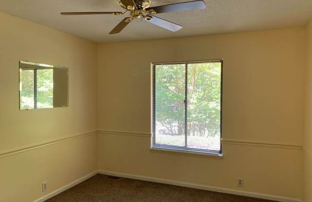 124 Creek Valley Drive Gallery 2