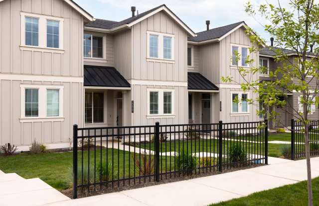 Brand New and Spacious 3 bed/3 bath w/ Garage. Pets OK! photos photos