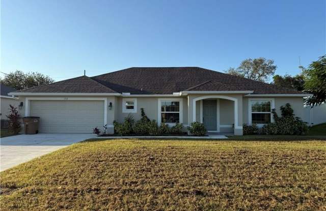 1712 SW 3rd Ter lot: 21 photos photos