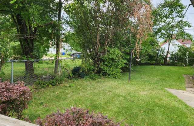 2bd Single Cash Pay/Section 8 Gallery 4