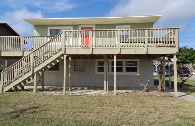 Nice updated unit on the north end of the Island photos photos
