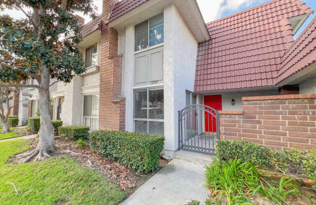 Cypress 2 Bed Townhome - 2 Car Garage - Gorgeous - Amenities Galore!!!!! photos photos