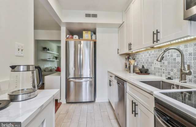 2206 WASHINGTON AVENUE photos photos