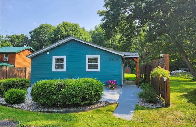 1582B Chestnut Ridge Road Gallery 2
