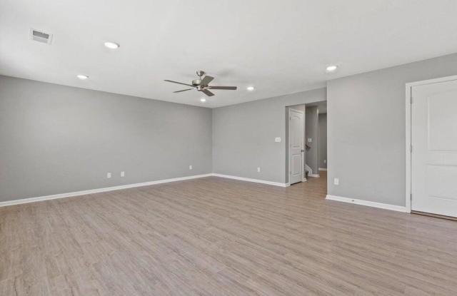 8157 Driftwood Loop Gallery 3