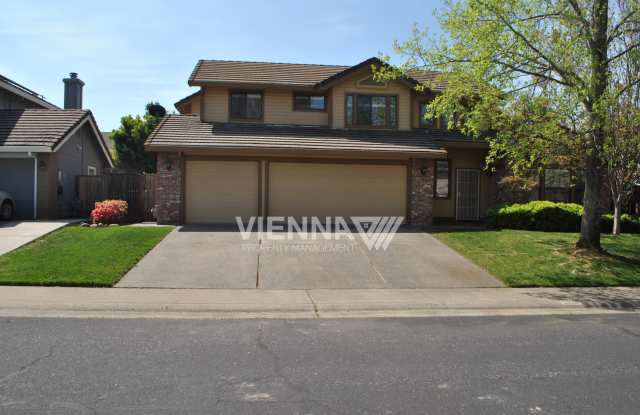 5325 Thunder Ridge Cir Gallery 1