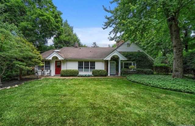 395 N Little Tor Road - 395 North Little Tor Road, New City, NY 10956