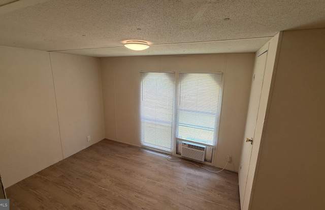 10054 LONGWOODS Road Gallery 4
