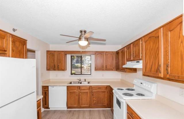 5053 Gardenia Circle Gallery 4