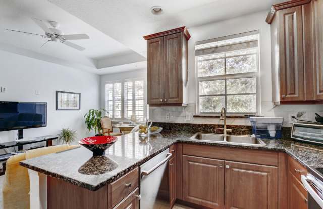 2568 Gardens Parkway Gallery 3