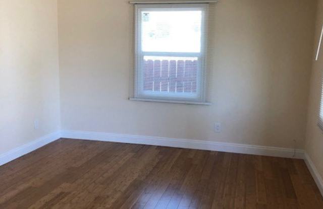 7055 Elmer Gallery 3