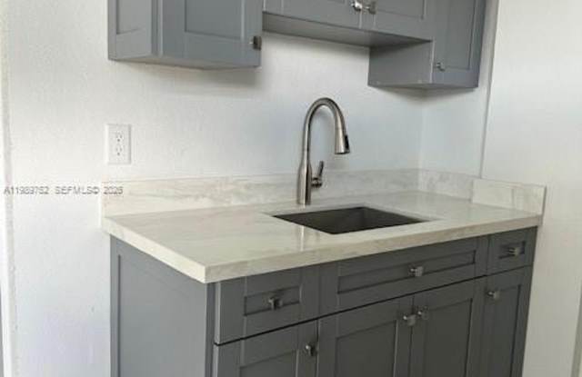 12752 SW 211th St photos photos