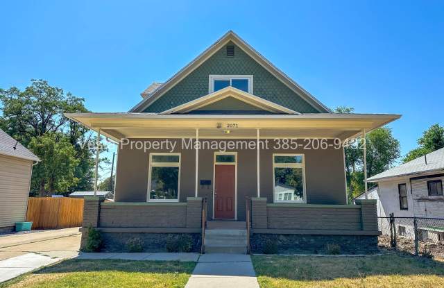2071 Jefferson Avenue photos photos