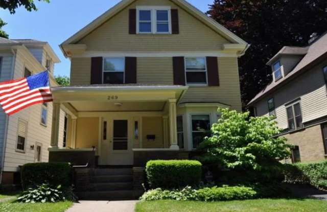 4-Bedroom Single Family Home in the Desirable Park Ave Area! photos photos
