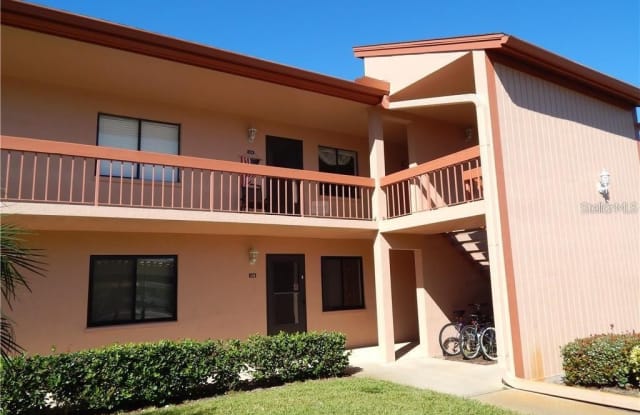 109 LAKESIDE COURT - 109 Lakeside Court, East Lake, FL 34677