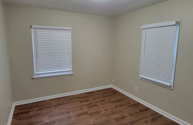 4015 Valley View Dr Gallery 2