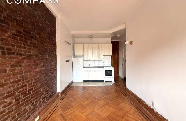 93 Saint Johns Place Gallery 3