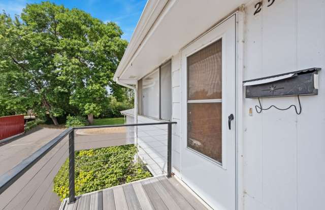 2525 N Garfield Avenue photos photos