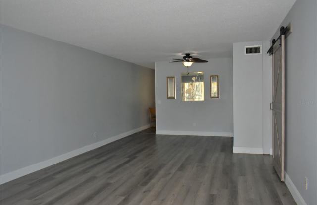 2321 ECUADORIAN WAY Gallery 2