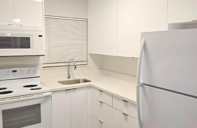 2008 Jackson St photos photos