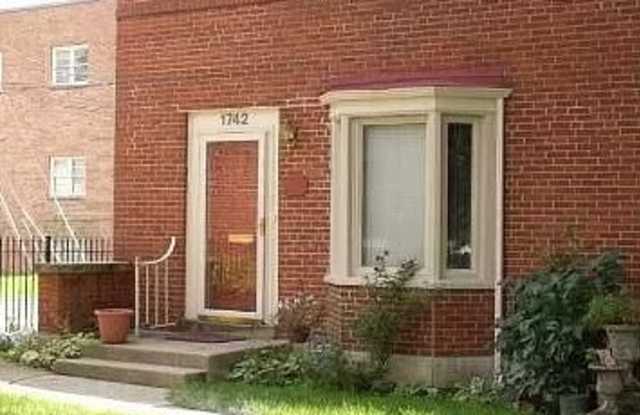 1742 East Broad Street photos photos
