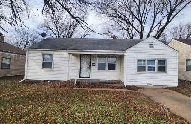 $999 - 3 bedroom/ 1 bathroom Single Family Home photos photos