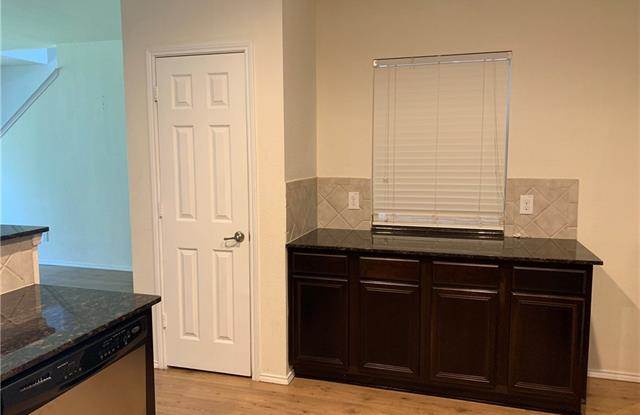 5916 Lost Valley Drive Gallery 4
