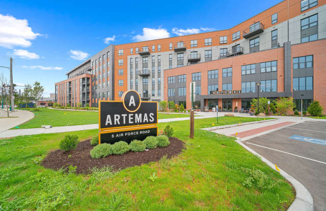 Artemas Gallery 3