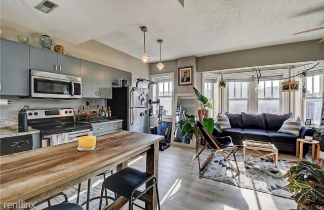 Renaissance Tower Condo - 230 E 9th St, Indianapolis, IN 46204