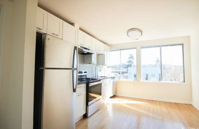 1085 South Van Ness Gallery 3